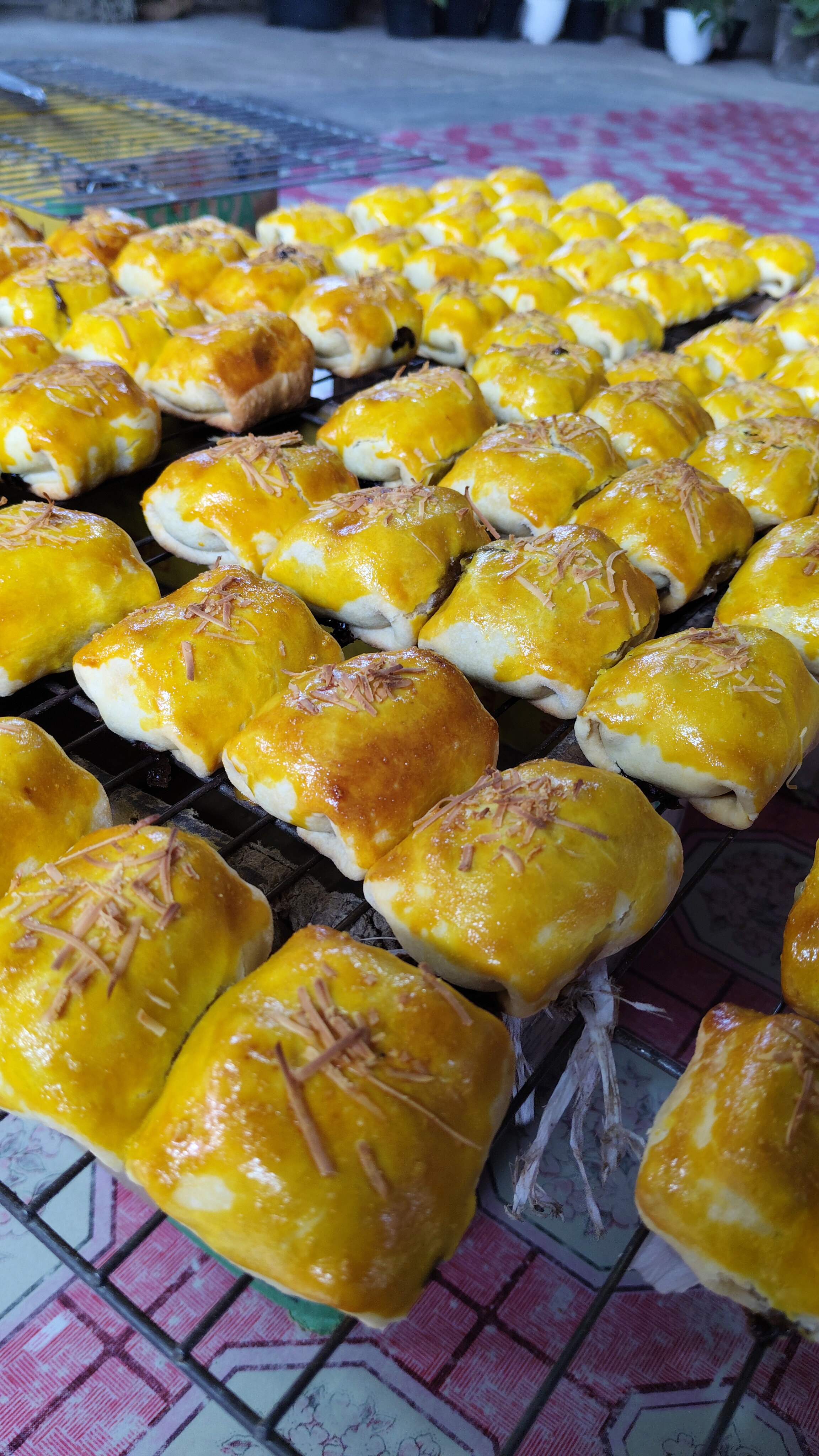 Bolen matang setelah keluar dari oven